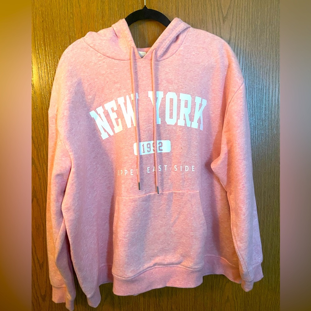 Pink and white H&M hoodie XL